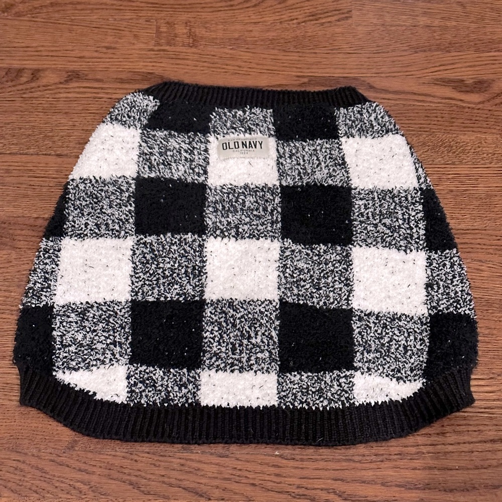 Black & White Plaid Pet Sweater